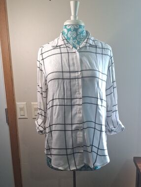 Japna White Button-Down Shirt with Black Windowpane Plaid